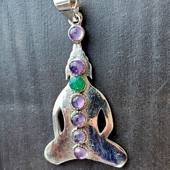 New Amethyst and Green Onyx Buddha Chakra Pendant. - Picture 2 of 5